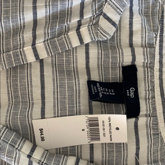Gap -linen chambray striped racerback tank! - Picture 2 of 4